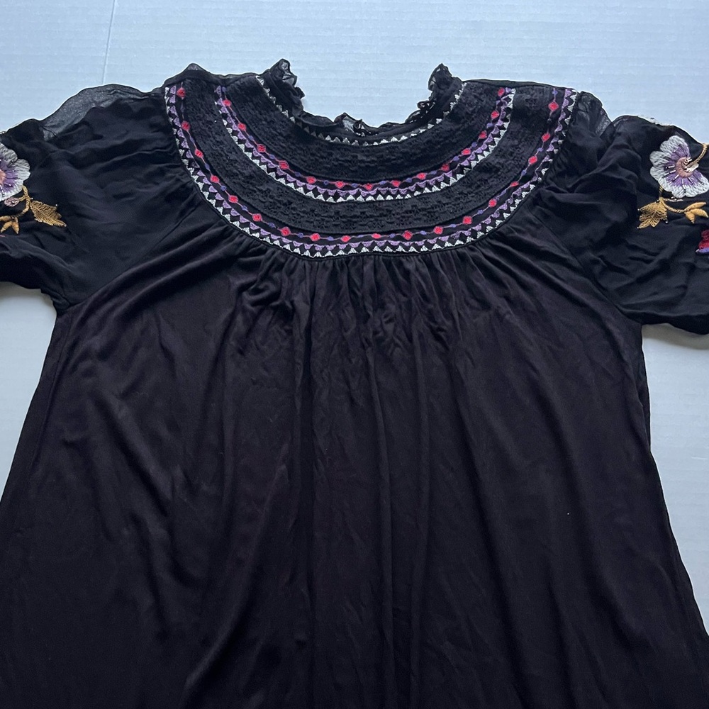 Akemi + Kin Louise Black Floral Embroidery Sheer Long Sleeve Boho Peasant Top - Picture 7 of 16